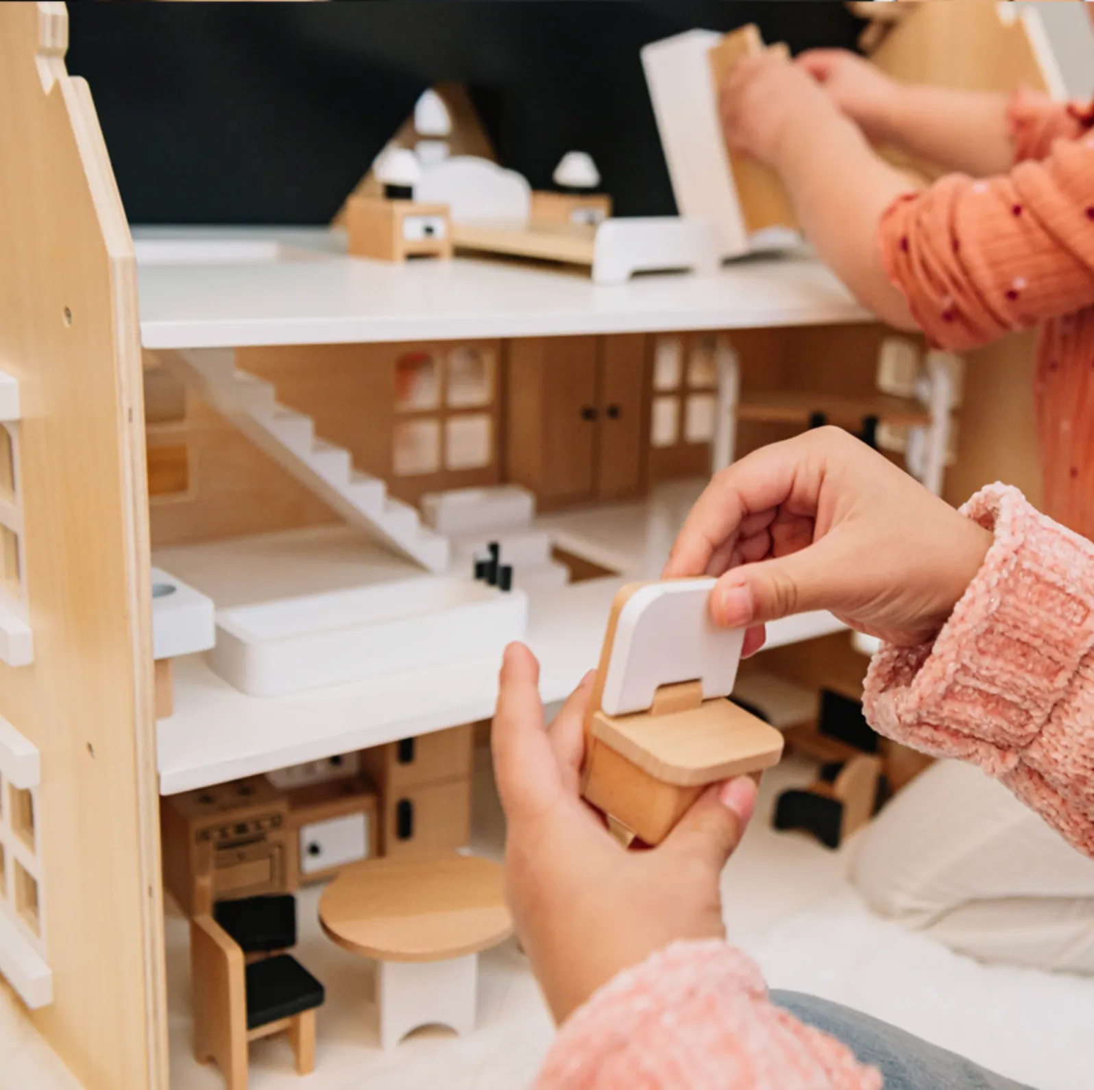 Dollhouse Accessories