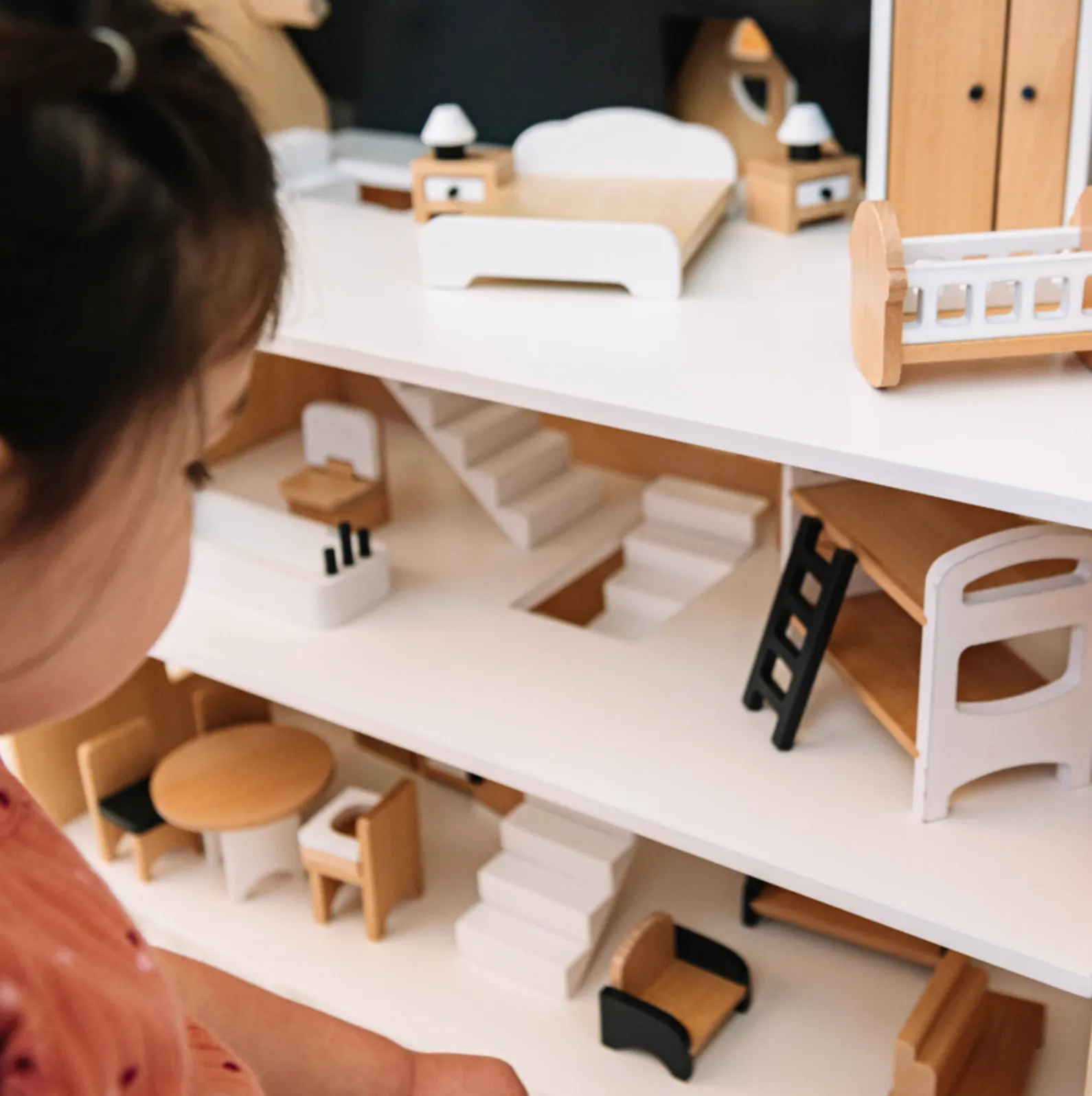 Dollhouse Accessories